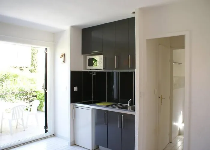 21, Port Venus Village Au Village Naturiste